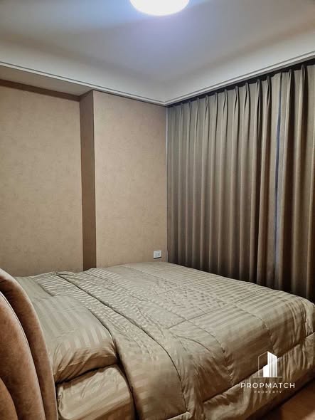 bedroom of Regal Condo Sathon – Naradhiwas