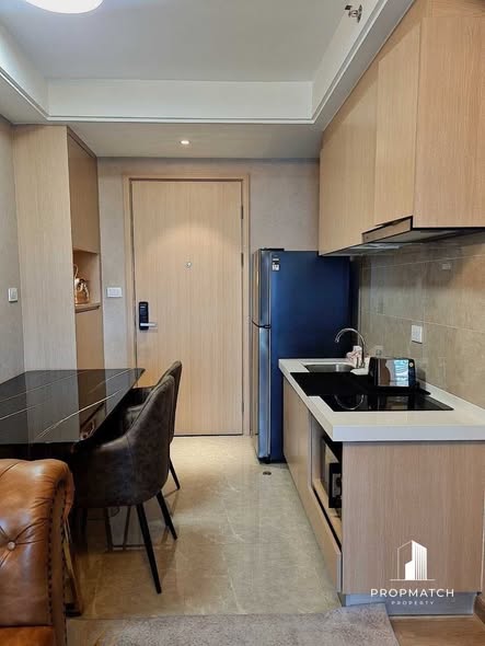 Regal Condo Sathon – Naradhiwas