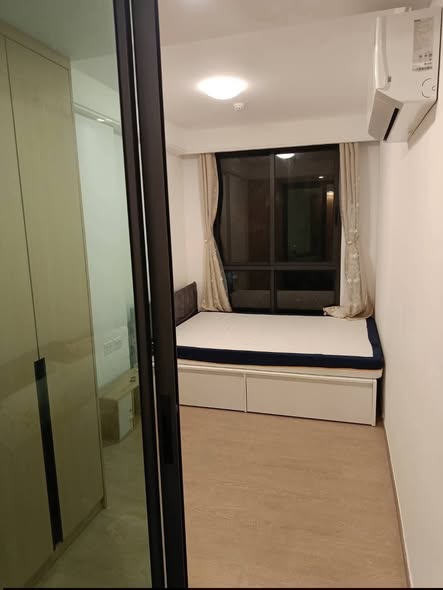 bedroom and room interior of Regal Srinakarin 40