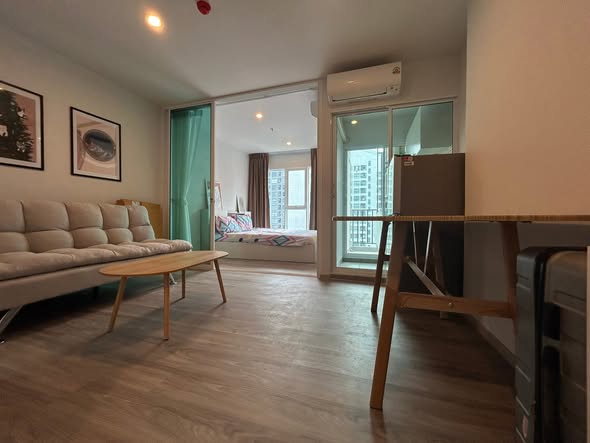 bedroom and living room of Regent Home Bangna (รีเจ้นท์โฮม บางนา)