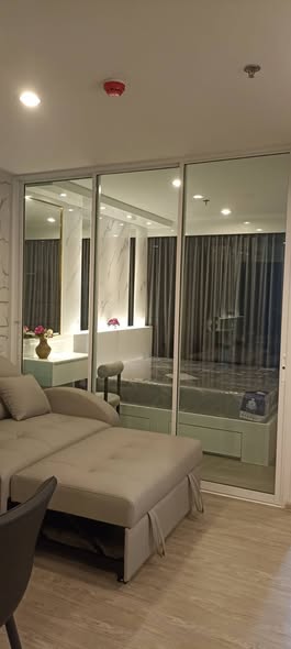 bedroom and room interior of Regent Home Bangna (รีเจ้นท์โฮม บางนา)