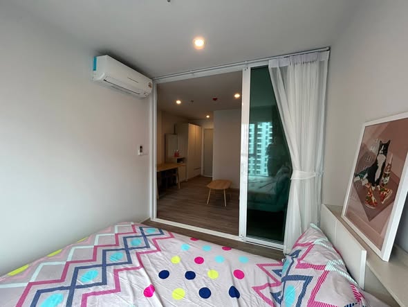 bedroom and room interior of Regent Home Bangna (รีเจ้นท์โฮม บางนา)
