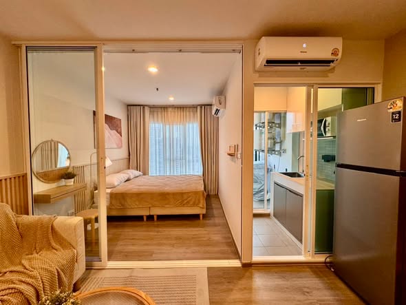 bedroom and room interior of Regent Home Bangna (รีเจ้นท์โฮม บางนา)