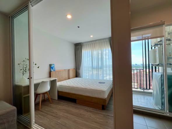 bedroom and room interior of Regent Home Bangna (รีเจ้นท์โฮม บางนา)