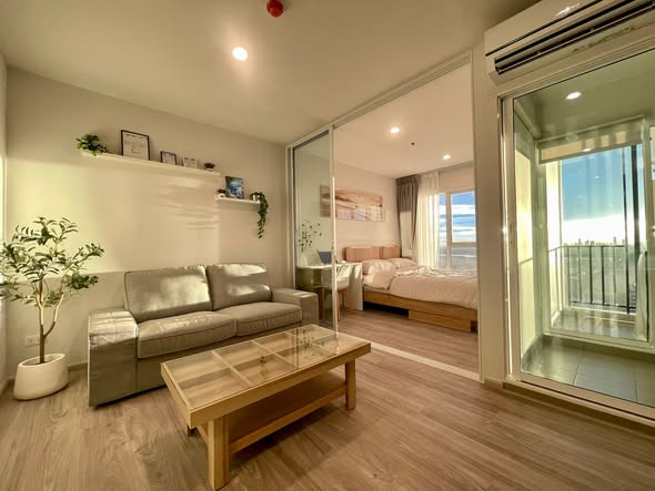 living room and bedroom of Regent Home Bangna (รีเจ้นท์โฮม บางนา)
