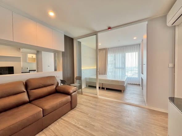 living room and bedroom of Regent Home Bangna (รีเจ้นท์โฮม บางนา)