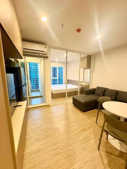 room interior of Regent Home Bangna (รีเจ้นท์โฮม บางนา)
