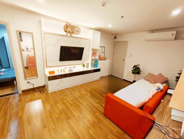 bedroom and living room of Regent Home Bangson 27
