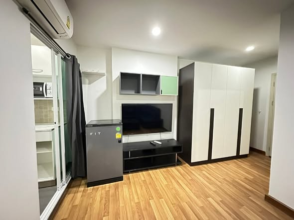 room interior of Regent Home Bangson 28