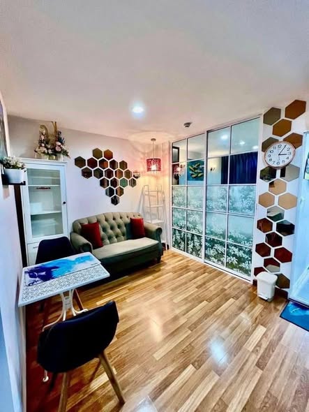 living room and room interior of Regent Home Sukhumvit 81