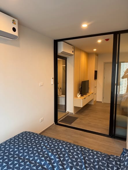 bedroom and room interior of Regent Home Wutthakat