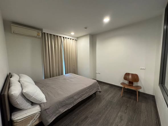 bedroom of Rende Sukhumvit 23