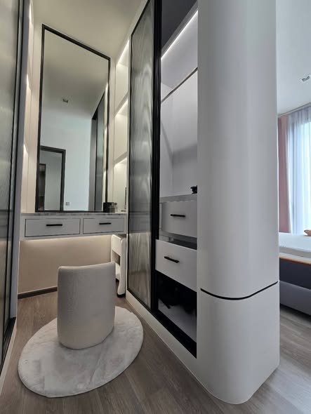 bedroom and room interior and bathroom of Rhythm Charoenkrung Pavillion