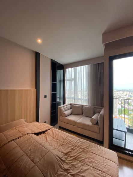 bedroom and room interior of RHYTHM Ekkamai