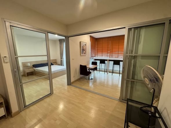 bedroom and room interior of RHYTHM Ratchada