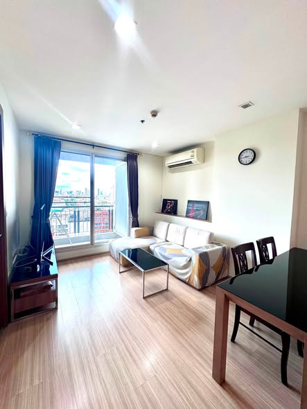 bedroom of RHYTHM Ratchada-Huaykwang