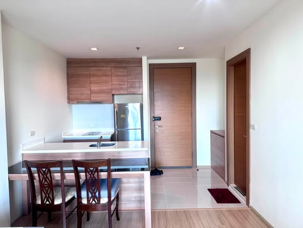 room interior of RHYTHM Ratchada-Huaykwang