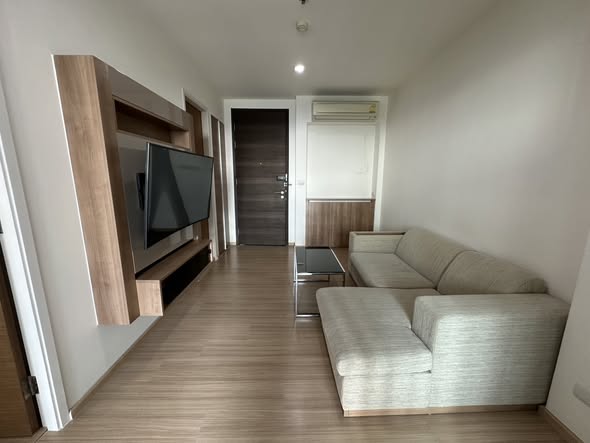 living room and bedroom of Rhythm Sukhumvit 50