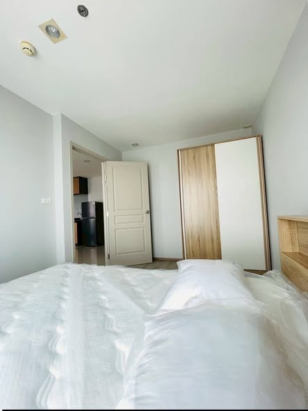 bedroom of Rich Park Chao Phraya