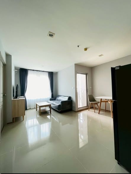 bedroom of Rich Park Chao Phraya