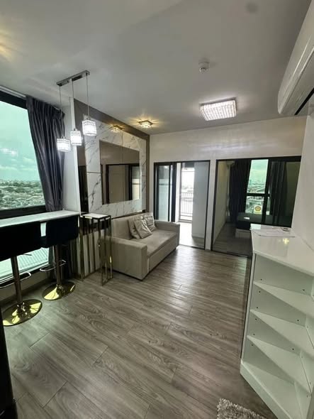 bedroom of Rich Park Terminal Phaholyothin 59