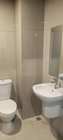bathroom of Rich Point @BTS Wutthakat