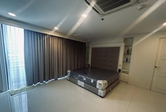 bedroom of Ruamrudee Penthouse