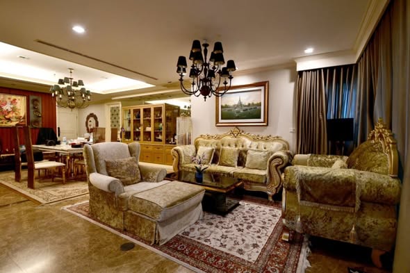living room of Sathorn Gardens