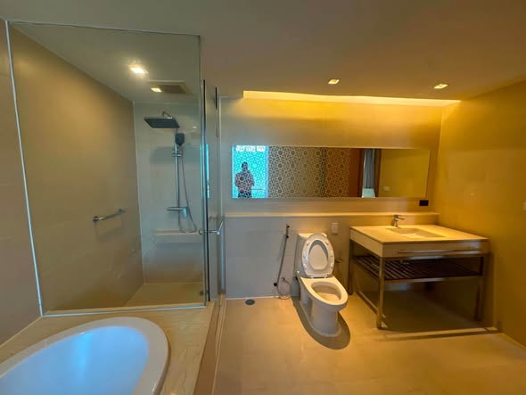 bathroom of Sathorn Prime Residence