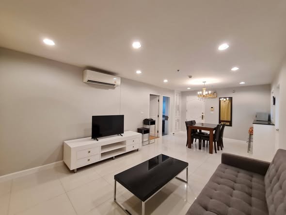 Serene Place Sukhumvit 24