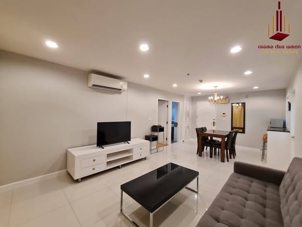 Serene Place Sukhumvit 24