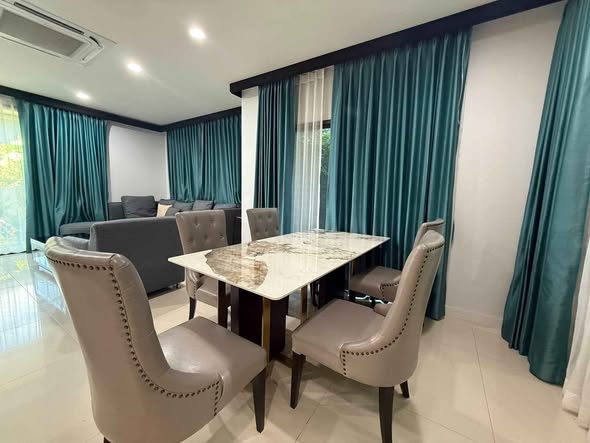 room interior of Setthasiri Krungthep Kreetha 2