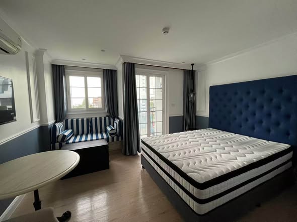 bedroom of Seven Seas Côte d’Azur