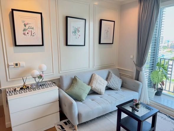 living room and bedroom of Siri at Sukhumvit