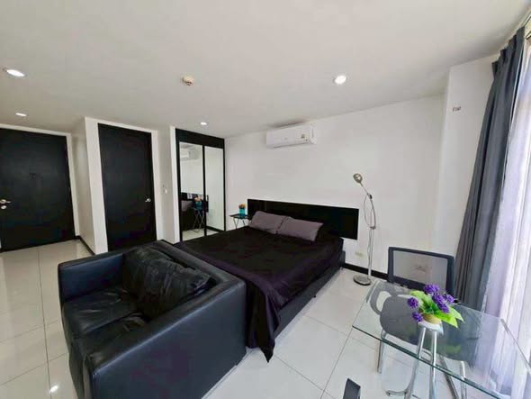 bedroom of South Beach Boutique Chic