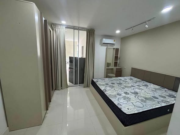 bedroom of SR Complex condo