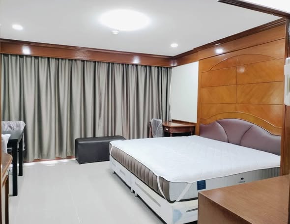 bedroom of Sukhumvit Suite