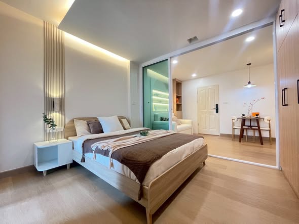 bedroom and room interior of Supalai City Resort Ratchada-Huai Khwang
