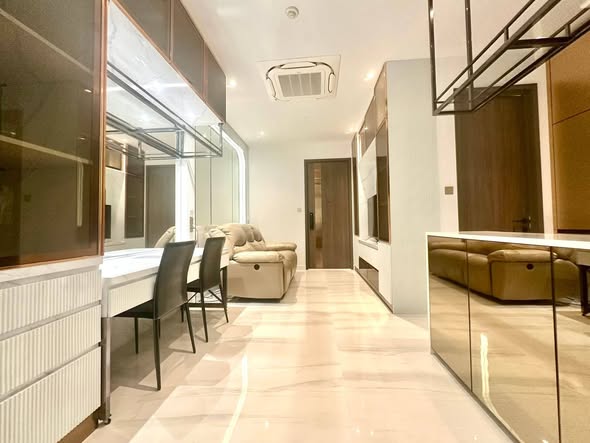 room interior of Supalai Icon Sathon