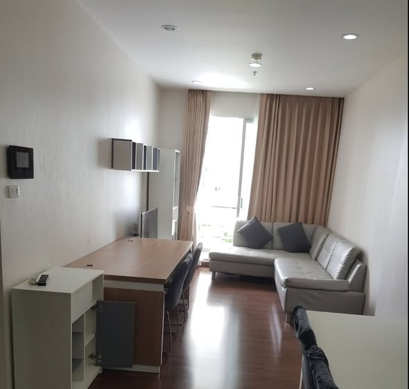 bedroom of Supalai Lite Sathorn-Charoenrat Condo