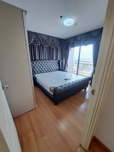 bedroom of Supalai Loft Chaeng Watthana
