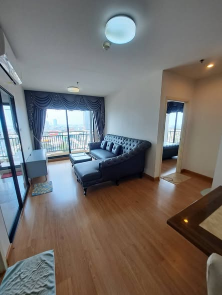 living room and bedroom of Supalai Loft Chaeng Watthana