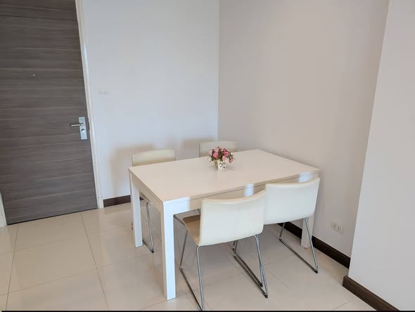 room interior of Supalai Prima Riva