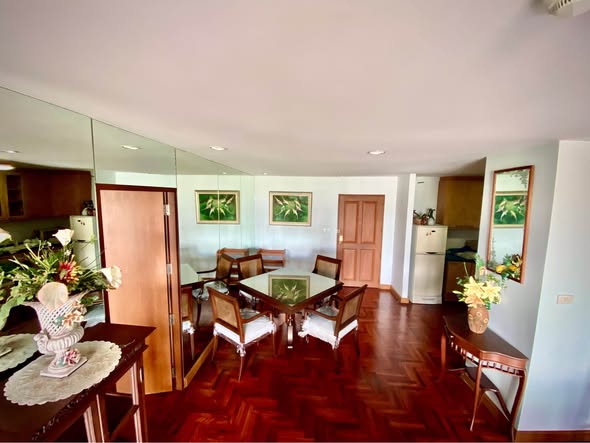 room interior of Supreme Garden