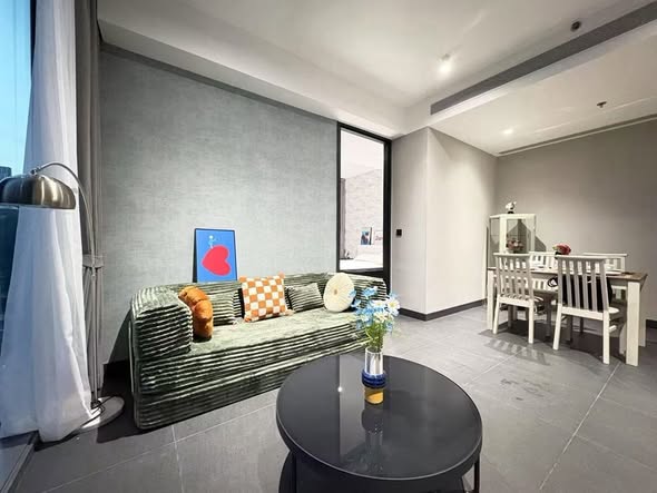 bedroom and living room of Tait Sathorn 12