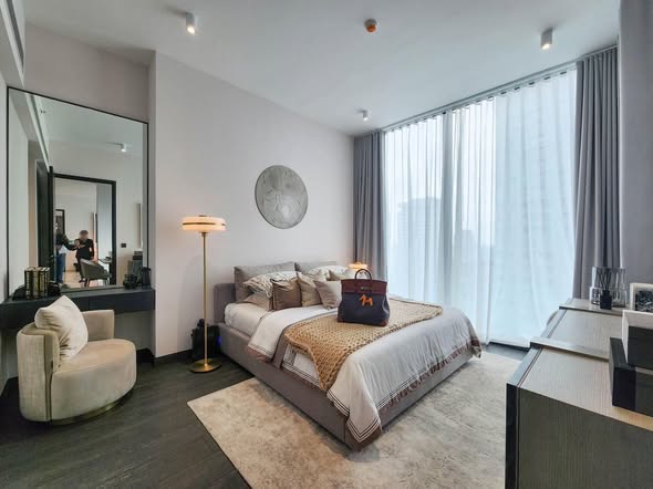 living room and bedroom of Tait Sathorn 12