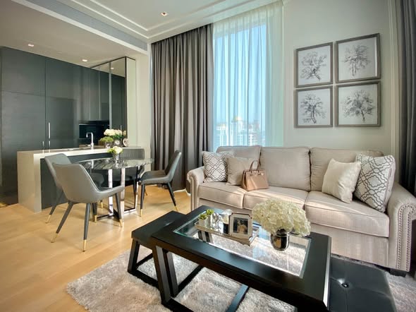 living room and bedroom of The Address Chidlom