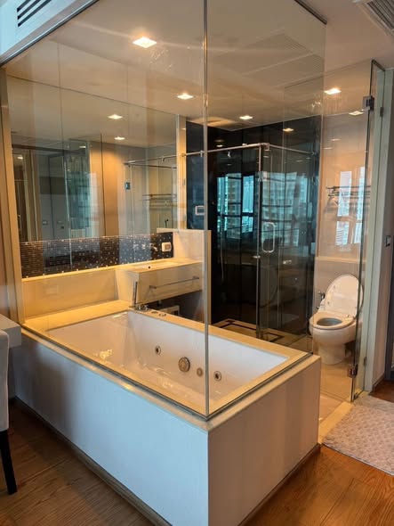 room interior of The Address Sathorn