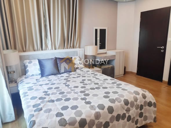 bedroom of The Address Sukhumvit 42