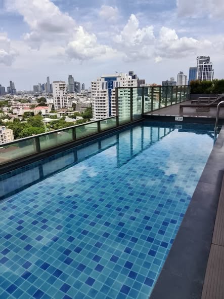 pool of The Alcove Thonglor 10